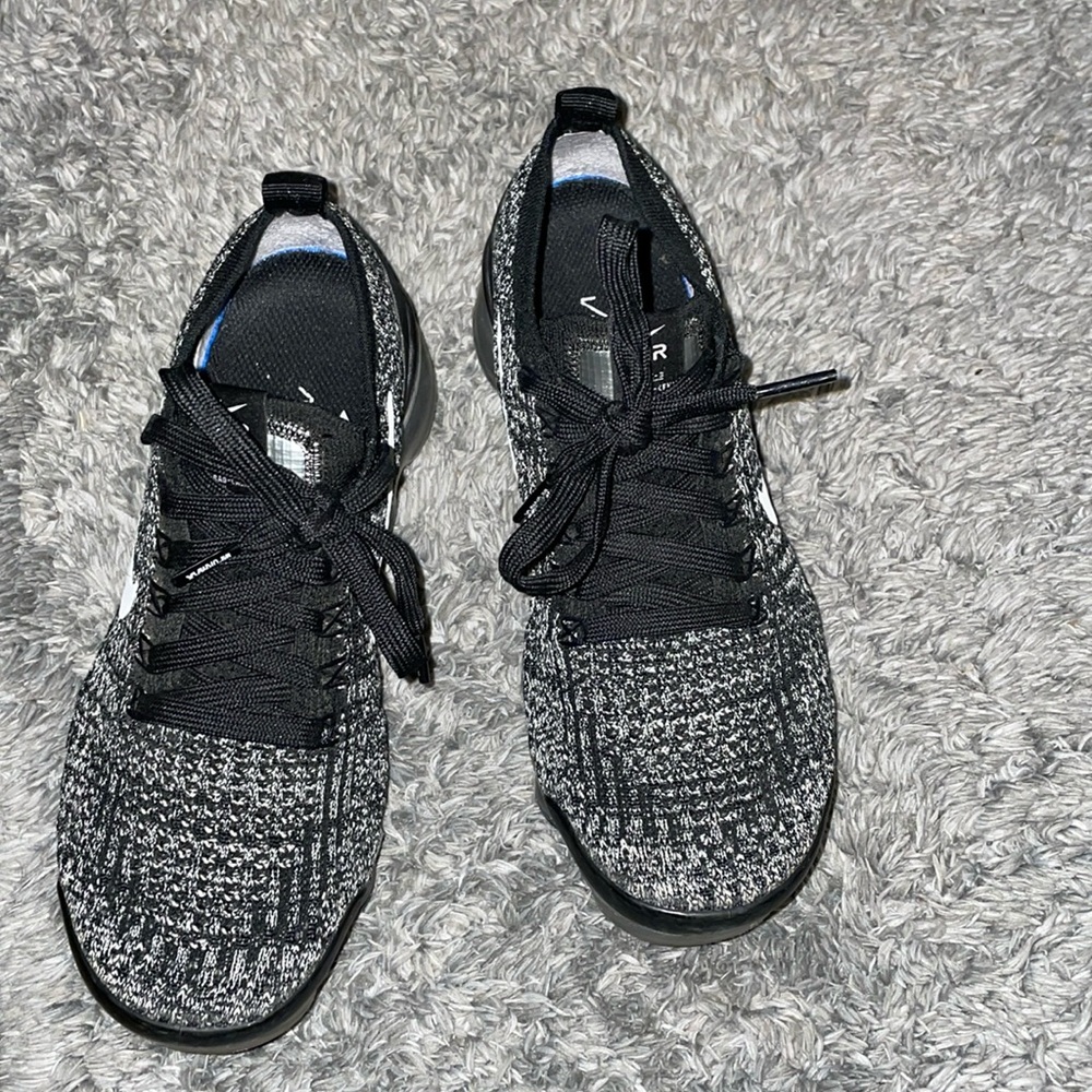 264 Nike vapormax